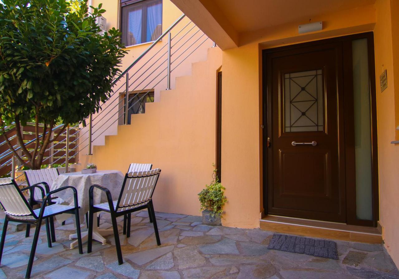 The House Under The Rocks Of Meteora 2 Apartment Kalambaka Exterior photo